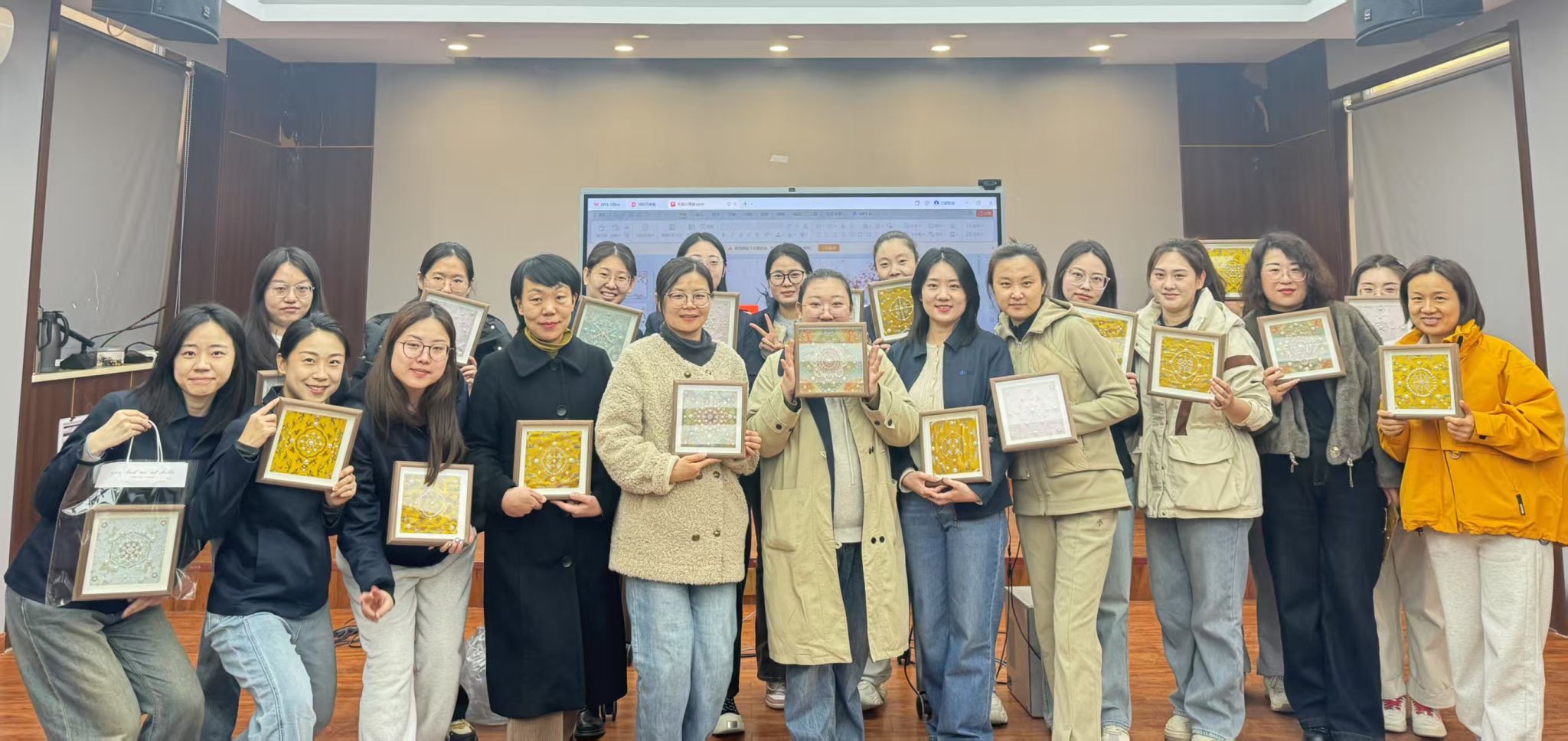 山西建投機(jī)械化集團(tuán)舉辦“巾幗風(fēng)采·藝韻飛揚(yáng)”女職工特色文化藝術(shù)交流活動(dòng)